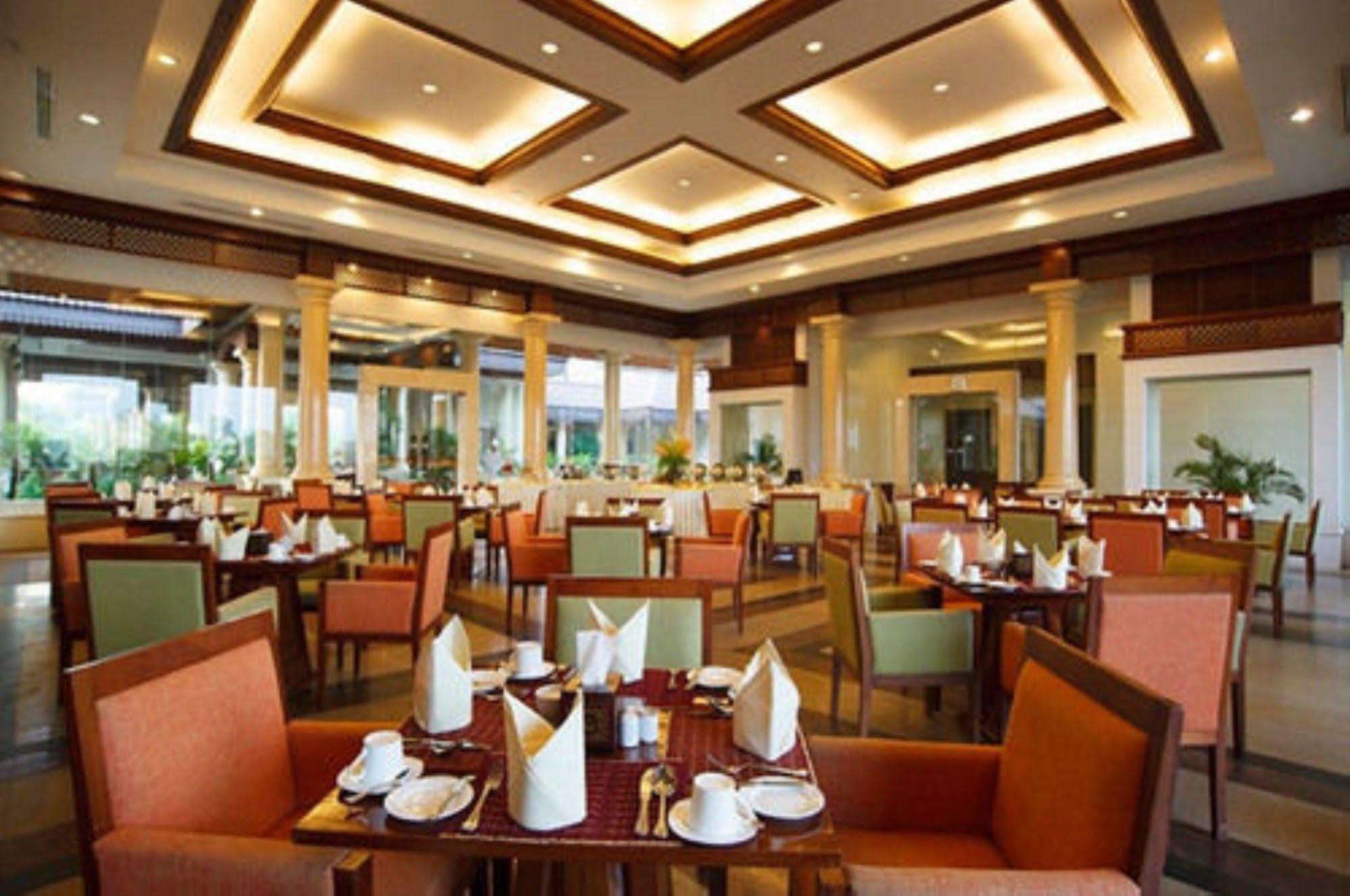 The Hotel Amara Nay Pyi Taw Naypyidaw Buitenkant foto