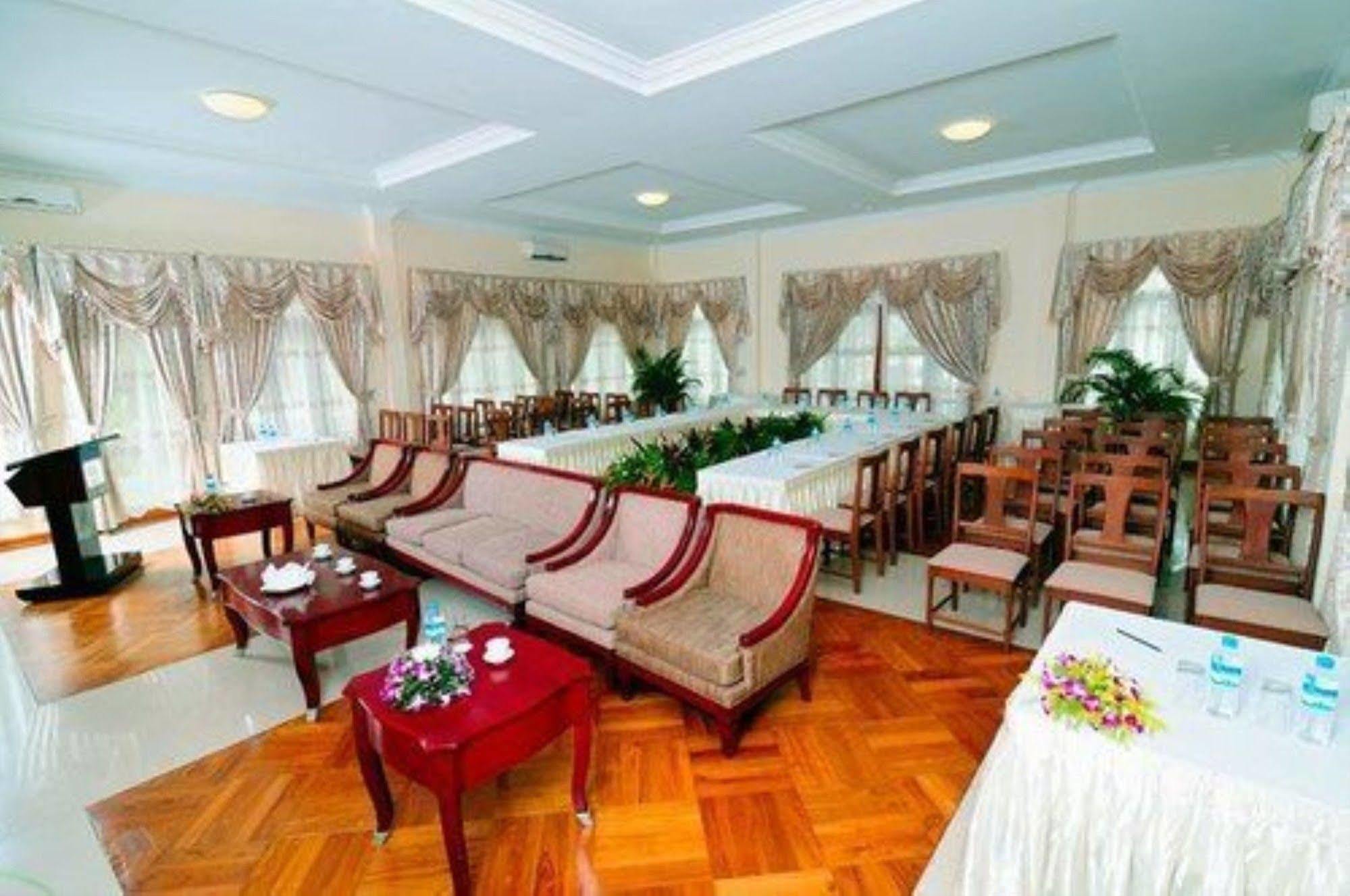 The Hotel Amara Nay Pyi Taw Naypyidaw Buitenkant foto
